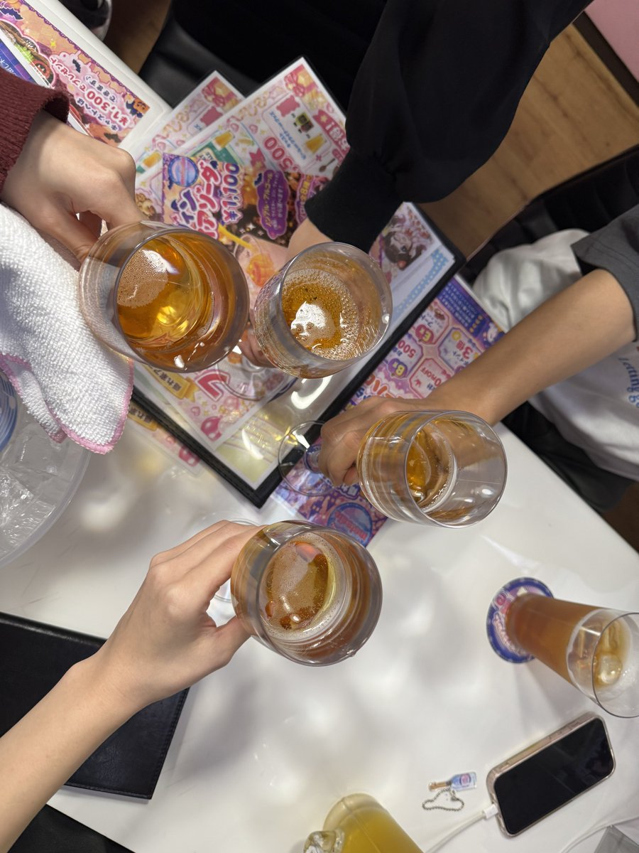 oshu_43's tweet photo. 今日もありがとうございました‼️皆んな来てくれて嬉しい😭楽しかった〜♪また明日もいるからね〜また会おうぜ🫶お疲れ様でしたね🙂‍↕️ https://t.co/biGymCtd49
