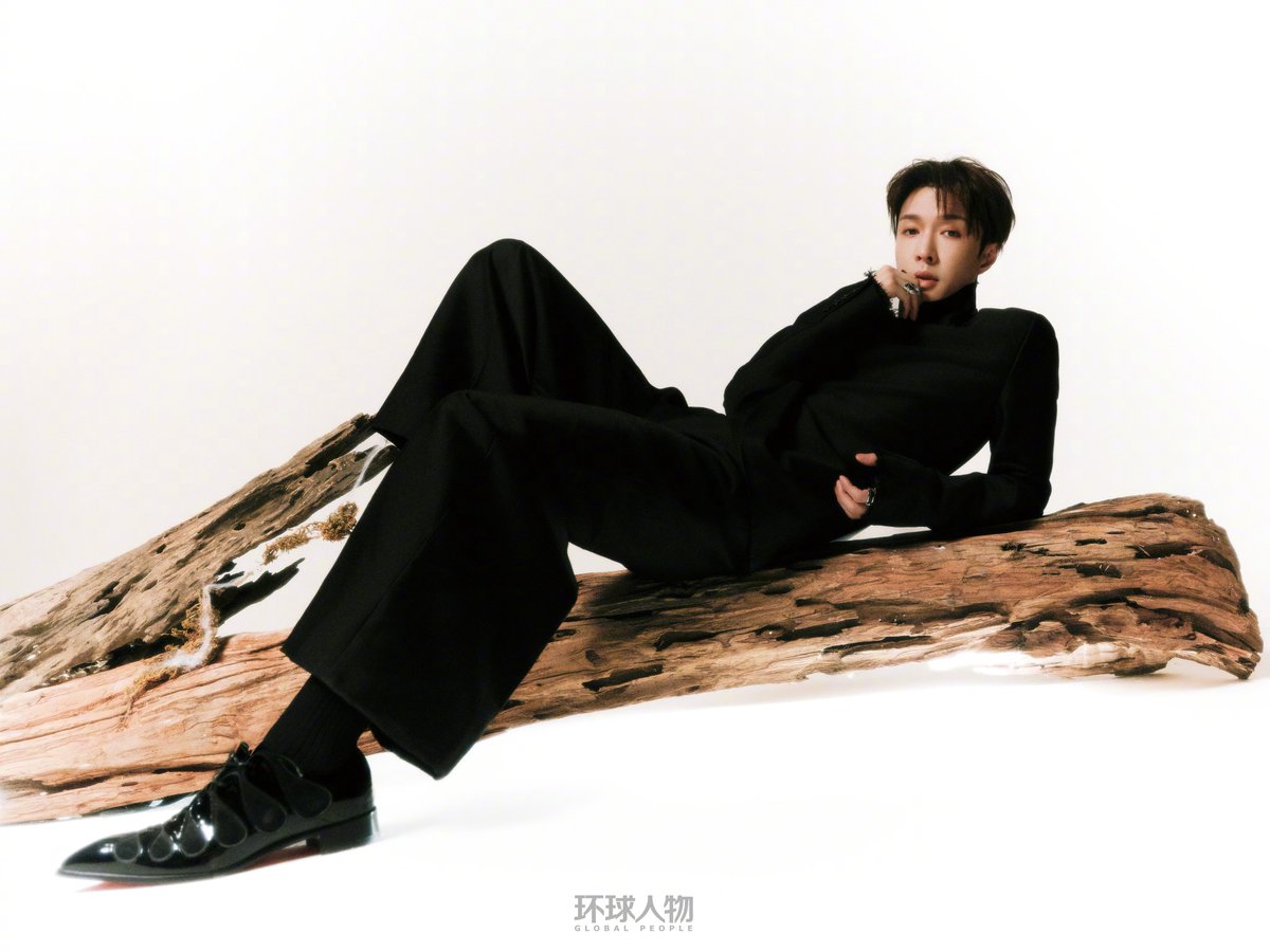 xingprnt's tweet photo. zhang yixing for global people, 2026 may issue, photographed by winam ⟢ https://t.co/y48KQ9vmuc