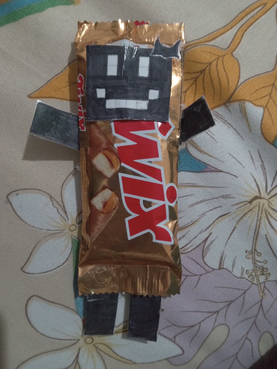 GabrielFRfzz6's tweet photo. VERITY DINNER!!(my sister made #twix bar btw👀) https://t.co/M4PZrgWY9X