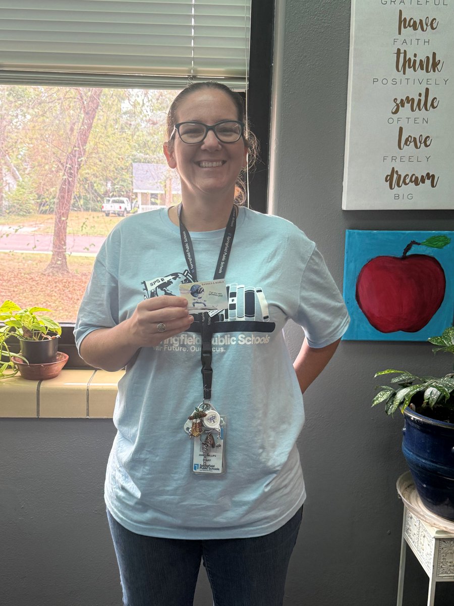 StudyAltCenter's tweet photo. Congrats to Ms. Anna for winning this month's Staff Reading Challenge drawing!  Thank you to everyone who participated, and we look forward to seeing even more entries next month! #417Reads @officialSPS #youbelong https://t.co/qa2Peku0tv