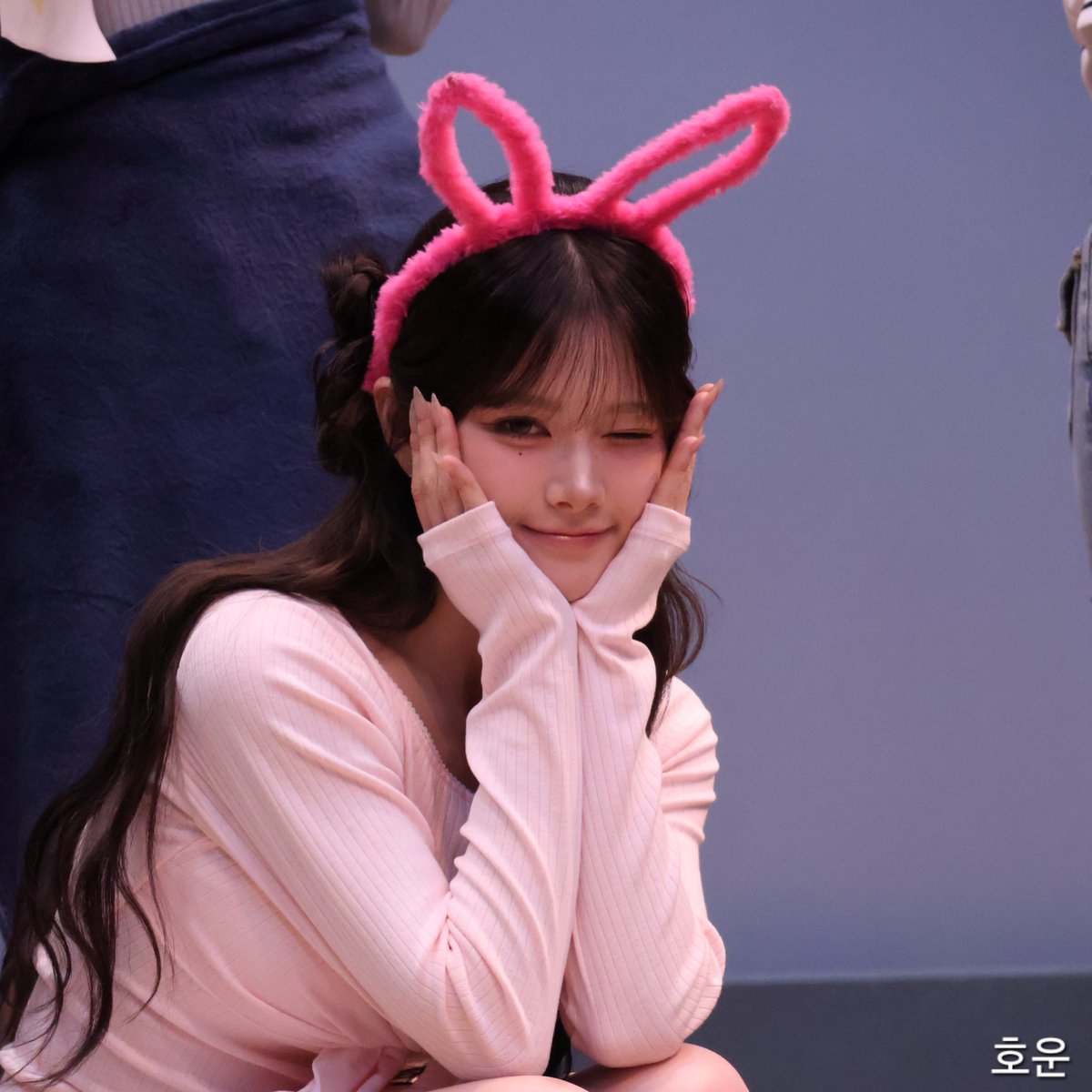 haoyunhong0429's tweet photo. 261002 #tripleS Everline fansign #Mayu

兔子Mayu 🐰

#트리플에스 #마유 https://t.co/9CnjO8mgZM