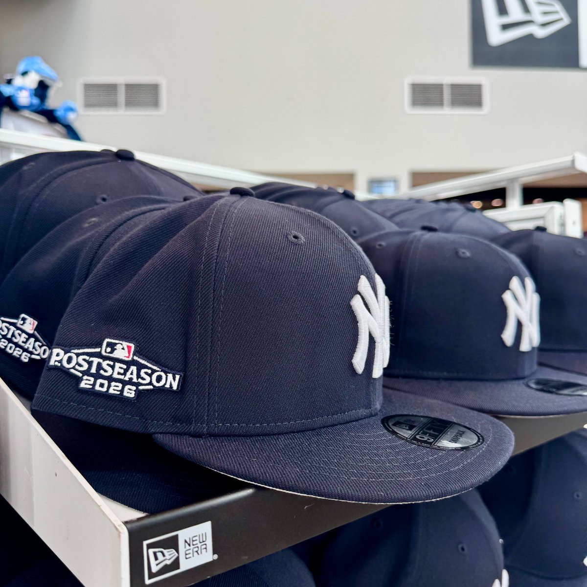 GMSField's tweet photo. 🧢 2026 Postseason New Era 9FIFTY Snapback Caps are available NOW at the GMS Field Team Store!

Shop the Team Store's extended hours this weekend👇
📅 Friday 10/2 - Monday 10/05

Friday: 10AM-5:30PM
Saturday: 10AM-5PM
Sunday: CLOSED
Monday: 10AM-5:30PM https://t.co/jj0OFcMwv3