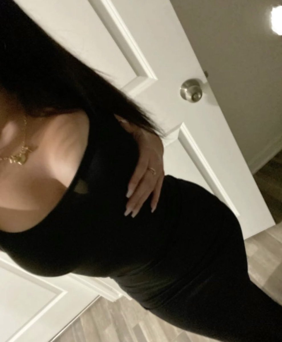 OnlyCristal4's tweet photo. Who trying to cheat on their girl for me??? 
insta saw it first 😘💗 https://t.co/YvC3R9zHw2