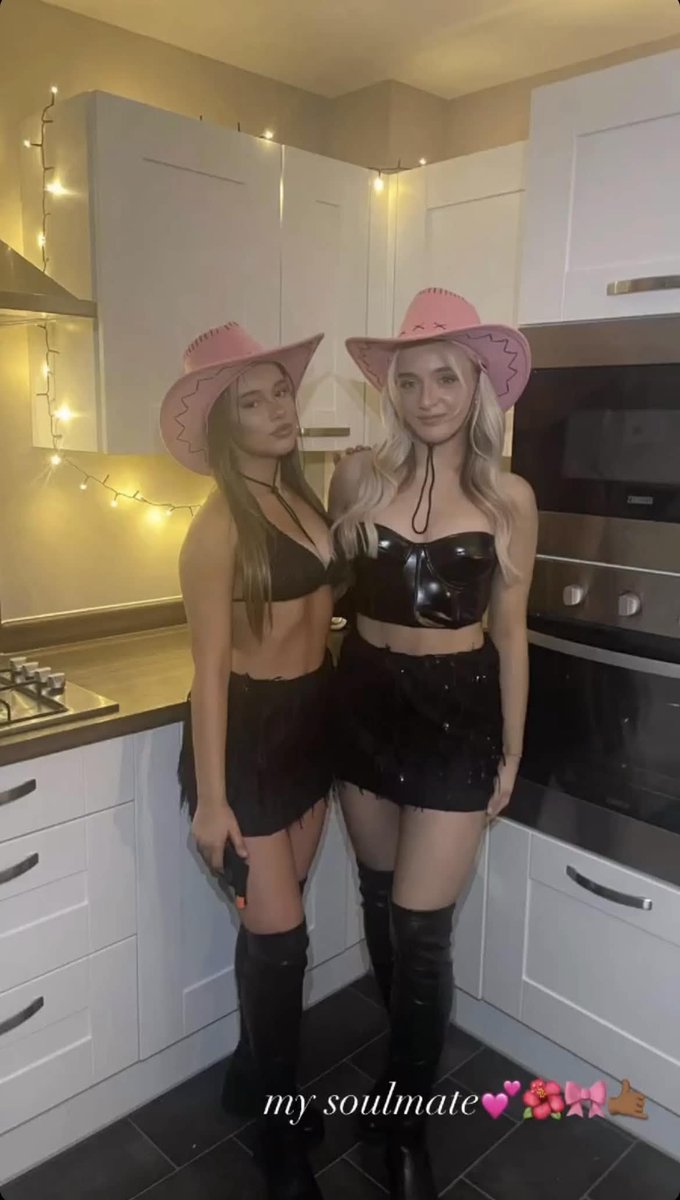 RCtribute's tweet photo. Tell me how you would destroy Amber and all her friends!
#slut #exposed #tits #fyp #goonfuel #tribute #bikini #cowgirl https://t.co/Wm5q7co5Gu