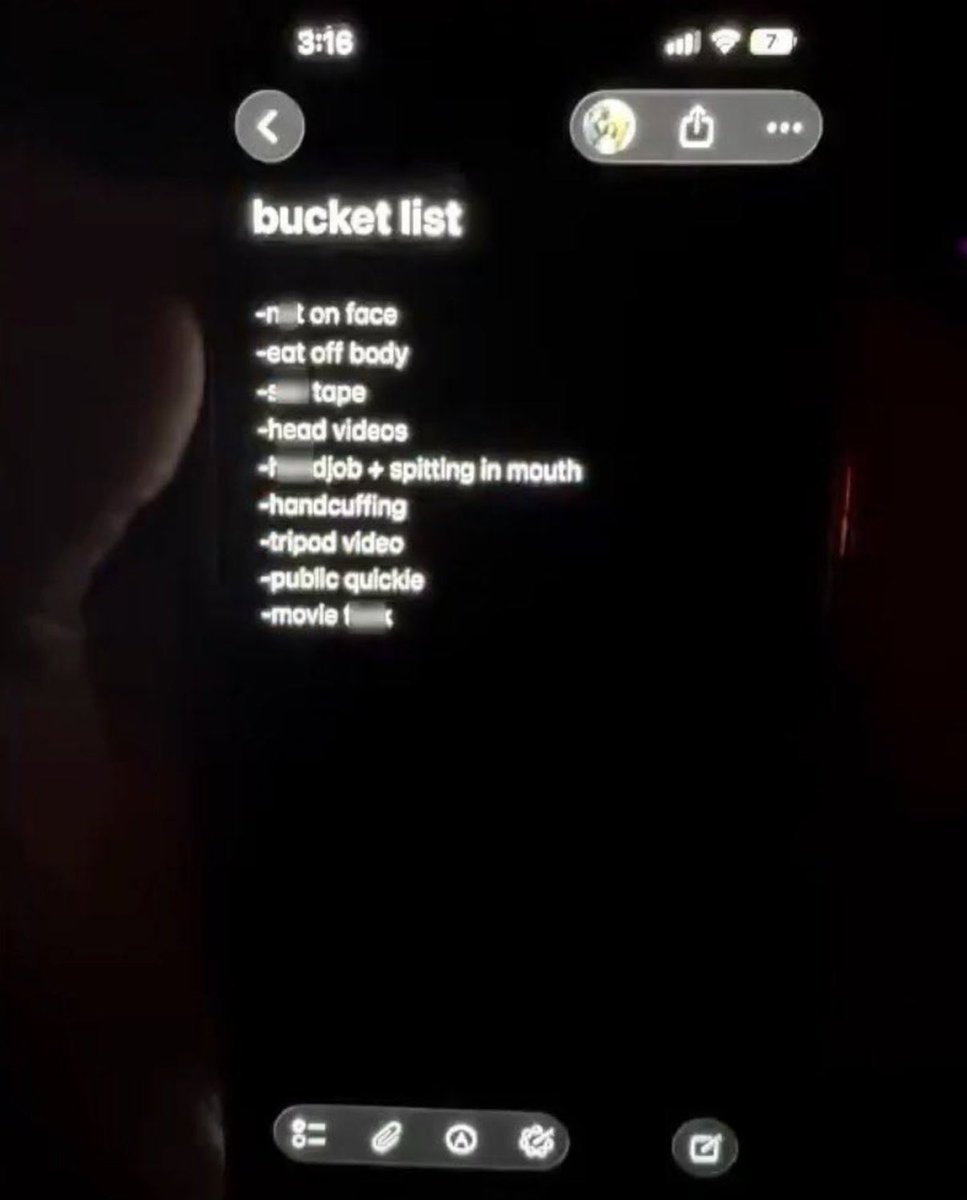 marnisweaterr's tweet photo. So i went thru my girl phone and i found this https://t.co/a1brYxgRpT