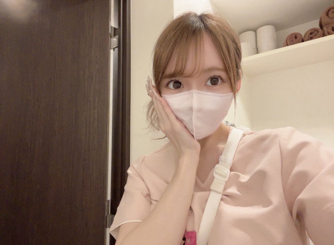 himebaby555's tweet photo. ひめに施術させてください🎀💆🏼♡

ひめ指名の理由に〝顔が好きだから〟はとてもとても嬉しいですありがとうございます💕︎💕︎💕︎💕︎💕︎💕︎ https://t.co/bL62J9b8eK