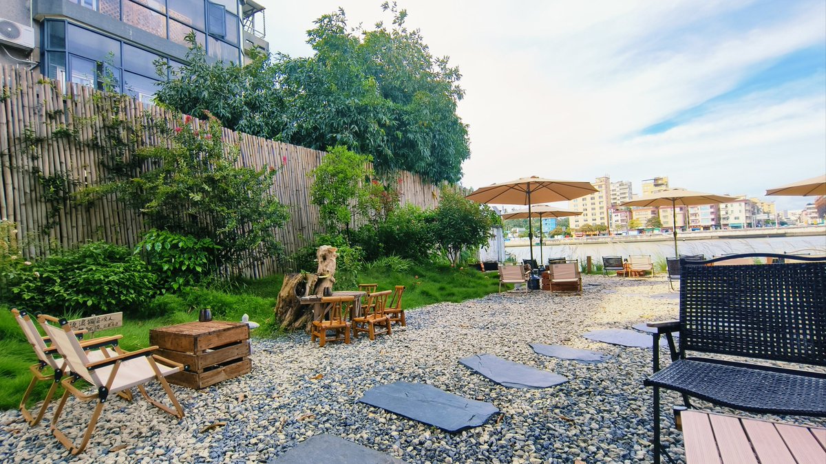 AddisonJacwqxc's tweet photo. Hoy exploré un pueblo pequeo con calles de adoquín y cafeterías acogedoras! Un día perfecto para escapar del ruido de la ciudad.， https://t.co/G4nL35qT8h