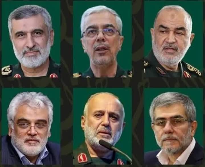 Sarbazm_ir_s's tweet photo. در مسلخ عشق جز نکو را نکشند
روبـه صفتان زشت خو را نکشنـد

گر عاشق صادقی ز کشتن مگریز
مـردار بود هـر آنکه او را نکشند.
#حمایت https://t.co/N9FtxnL0qo