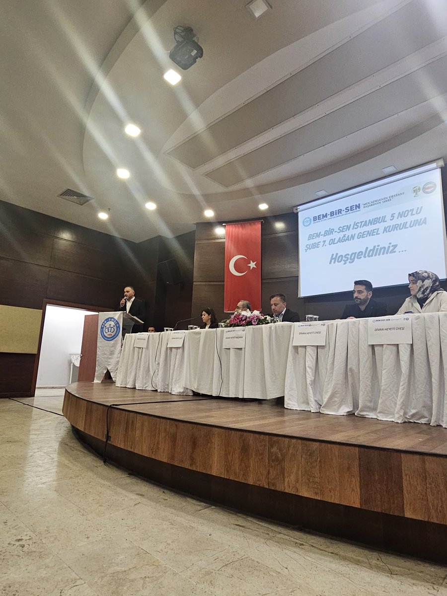 Bembirsen5's tweet photo. Şubemizin 7. Olağan Seçimli Genel Kurulu gerçekleştirildi. 
Güven tazeleyerek yeniden Başkanlığa seçilen Emrah Demirci ve kurul üyelerimizi tebrik ediyor; yeni dönemin teşkilatımız, üyelerimiz ve çalışma hayatımız için hayırlı olmasını dileriz.
@Bem_Bir_Sen 
@Leventusl https://t.co/dlI2NY6OmW
