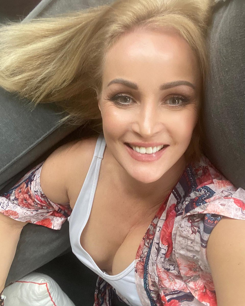 Emma21xh's tweet photo. Hey old man, I'm Emma
I’ll hunt you if I must, I'm serious!💃 Where you from?
I’m not stalking-just curious how far apart we are! 😊
Don’t go yet-tell me where you’re from✨ https://t.co/VyXK3aiC6F