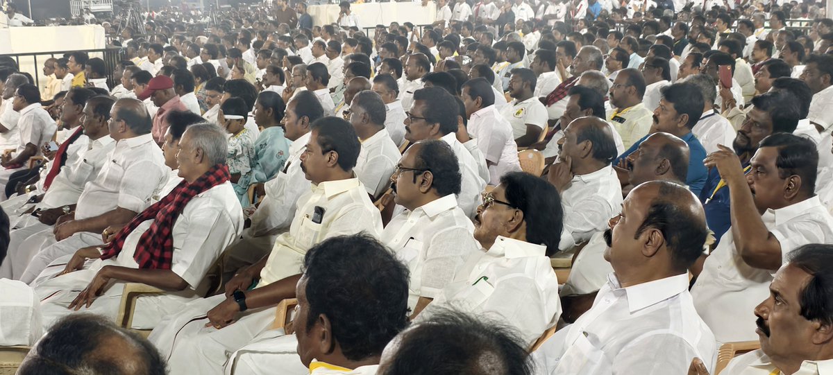 IPSenthil's tweet photo. கழக தலைவர் திராவிட மாடல் நாயகர் மாண்புமிகு அண்ணன் @mkstalin அவர்கள் தாராபுரம் சட்டமன்றத் தொகுதி இடைத்தேர்தலில் போட்டியிடும் மதச்சார்பற்ற முற்போக்கு கூட்டணி திராவிட முன்னேற்றக் கழகத்தின் வெற்றி வேட்பாளர் வழக்கறிஞர் திருமதி. சுகன்யா அவர்களை ஆதரித்து உதயசூரியன் சின்னத்திற்கு வாக்குகள் சேகரித்து உரையாற்றிய பொதுக் கூட்டத்தில் கலந்து கொண்டபோது.
@Udhaystalin 
@IPeriyasamy_ 
@r_sakkarapani