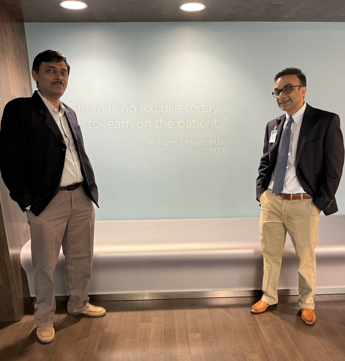 pkguru10's tweet photo. 📖📖Learning never stops. 

🪐Innovation never rests. 

🏥ECPR is the future! 🫀🚀

🙌Thanks to @KrKrramanathan for the visit &amp; insights!! 😇 https://t.co/W6EfrAwIya