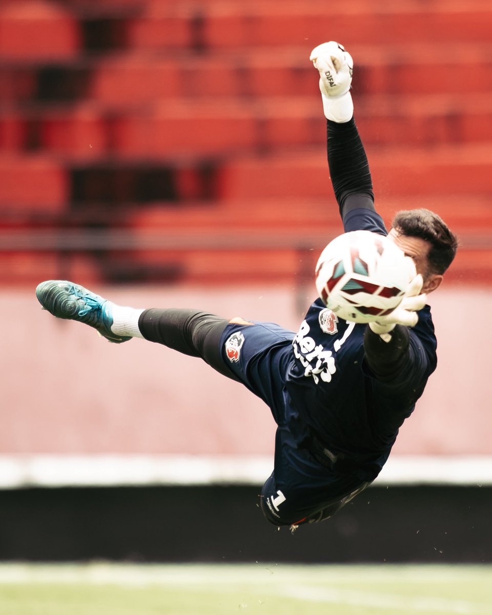 SantaCruzFC's tweet photo. Preparação finalizada para a partida de amanhã! Vamos juntos em busca da vitória 🐍 https://t.co/6o1LtxZ4h4