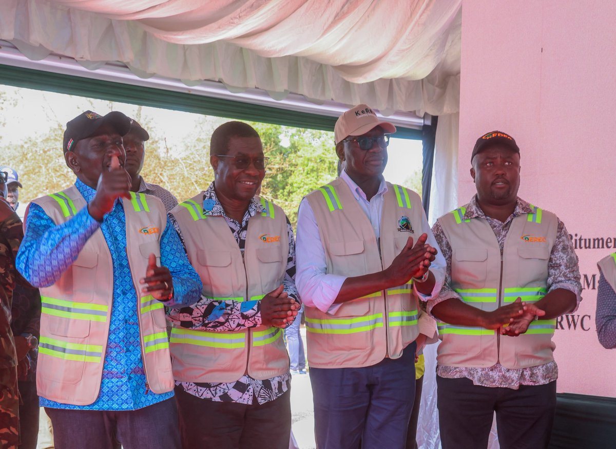OpiyoWandayi's tweet photo. Joined President @WilliamsRuto for the launch of electricity projects in Ganze Constituency, Kilifi County, with @RERECMashinani and @KenyaPower. #PoweringTheNewKenya https://t.co/s4wFtosFJR