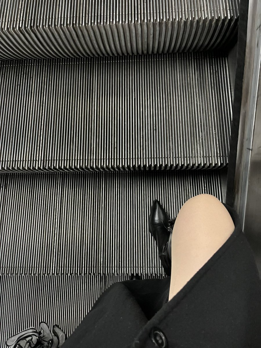 kn0o0py's tweet photo. Metro kullanmayı sevmiyorum https://t.co/TTywSV0n74