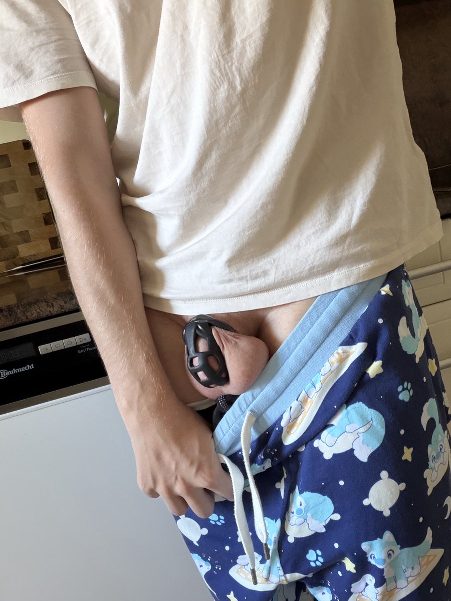 FailFawn's tweet photo. Locktober day 2, cage and diaper check 🥰

Gunna see how often I can be padded this month… tempted to make an online tracker so anyone can check I’m being a good cuck 🥰 https://t.co/CWsMez0odE