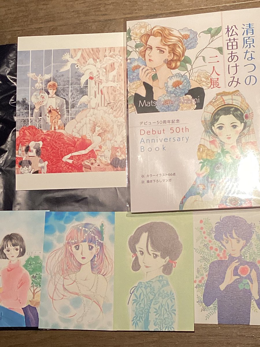 ssk99902's tweet photo. 吉祥寺 リベストプラザ「清原なつの  松苗あけみ  二人展」、初日へ。

観ればすぐ作品を思い出す原画が、沢山！
本とポストカードを、購入。

明日の原画販売に参戦するかどうかの下見も、目的だった。
価格と好きな作品か否かのバランスが、難しい。
1点、買うか迷い中で、元漫画読み返してる^^; https://t.co/HyJFxHwDSJ