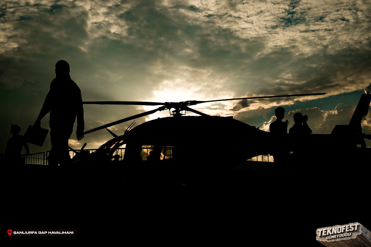 teknofest's tweet photo. TEKNOFEST'te gün bitmez. 😎

📍 #TeknofestGüneydoğu › Şanlıurfa GAP Havalimanı 🚀 https://t.co/WnOD2FECwb