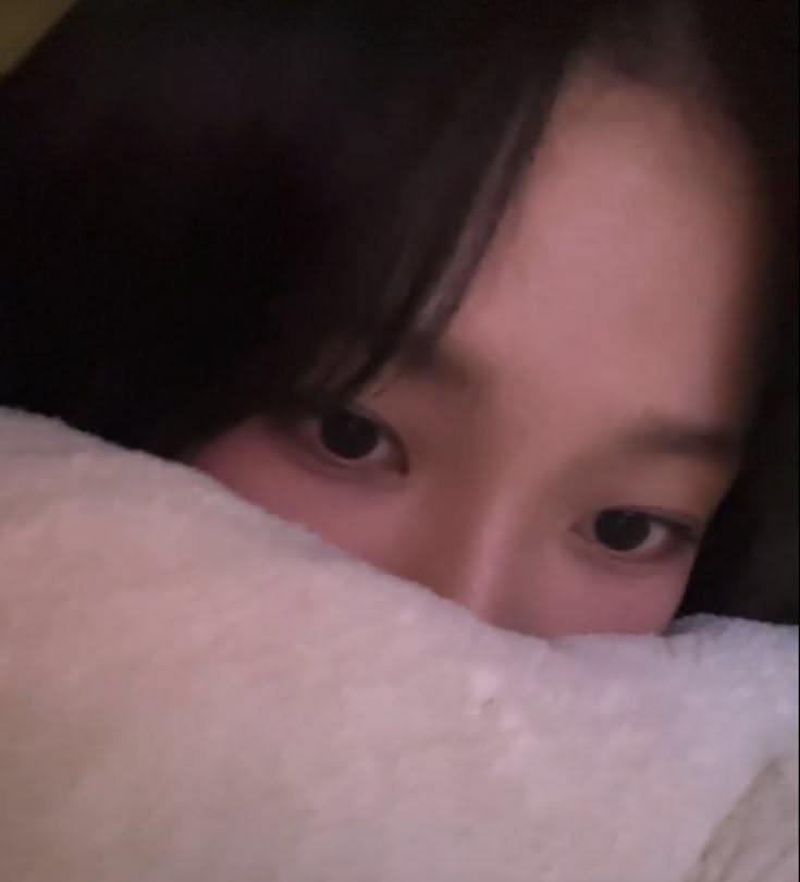 yesucg's tweet photo. Kok bisa ya ada orang yang kalau bobo, suaranya lucu: “hffyuu... mimimi... hfyuuu..”

Gemes, lucu, gemes, lucu, gemes, lucu banget...

Coba tebak duluan mana:
Adek cantik terbangun dari bobo lucunya, atau kakak masuk rsj? https://t.co/GL93V1FL3M