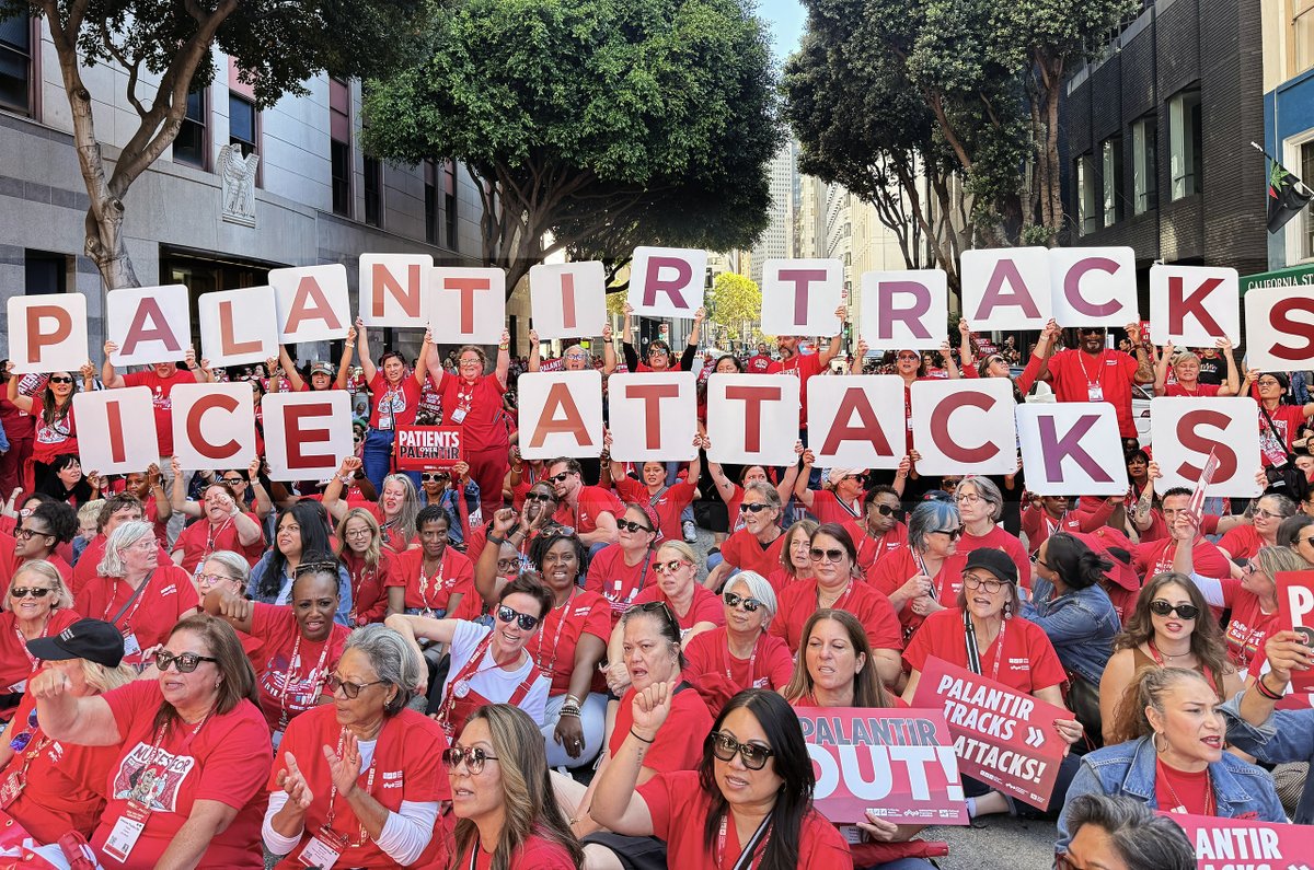 FightForAUnion's tweet photo. 1000’s of nurses descended onto downtown San Francisco marching against Palantir! A massive show of force and solidarity standing up to kick Palantir out of healthcare. Nurses are loud and clear: Palantir cannot stay anywhere near healthcare! https://t.co/r8wELDVFMw