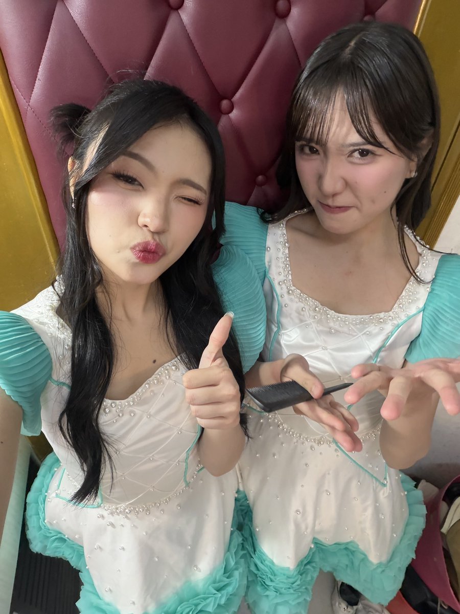 Y_CynthiaJKT48's tweet photo. Thank you untuk Itadaki 💗 hari ini yah! Long time tidak bertemu di teater! Semoga bisa melepas rindu 😉 Sekarang mari kita menabung celengan rindu dan tunggulah aku di sana  memecahkan celengan rinduku 🐖💰
Berboncengan denganmu mengelilingi 
kota menikmati surya perlahan menghilang 🌞