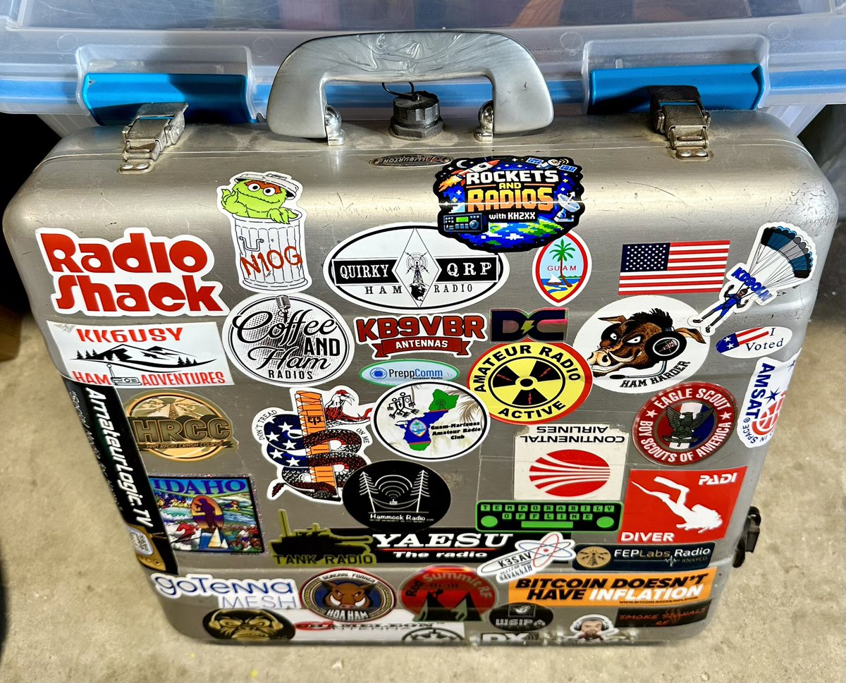 QuirkyQRP's tweet photo. Thanks for the stickers Tim! @KH2XX_EOD I put them on my ham shack coffee tumbler, Workbench drawers, & my field radio case.
Everyone go subscribe to Tim’s awesome YouTube channel ASAP!!!
https://t.co/shtZZPaS3V
#HamRadio #RadioStuff #HamHarder #AmateurRadio #SATCOM #AMSAT https://t.co/8w3tYLICl2