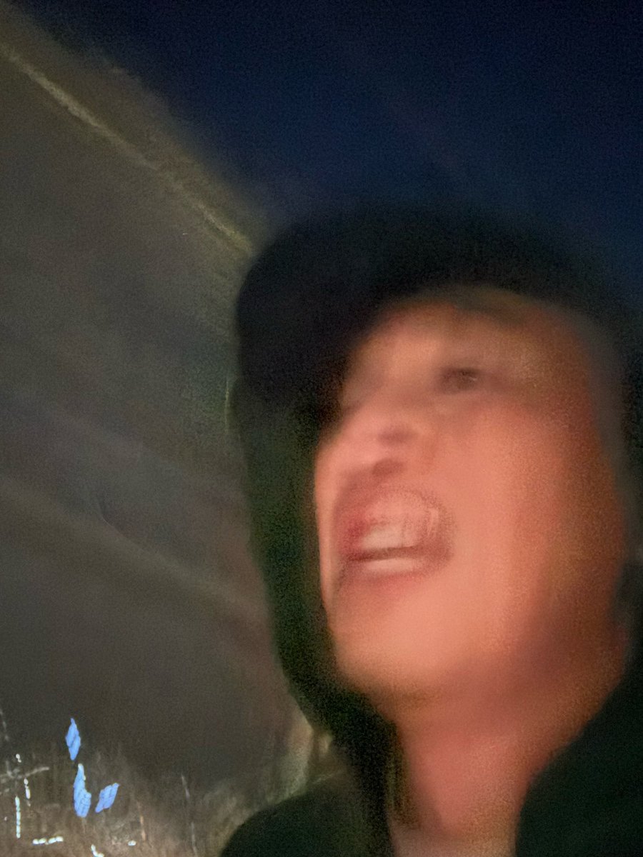 mokkozzing's tweet photo. 광수님 평소 러닝할 때
윗니 아랫니를 오픈하고 
위화감을 조성하며 달리는 거 확인 https://t.co/LcGSzREUBn