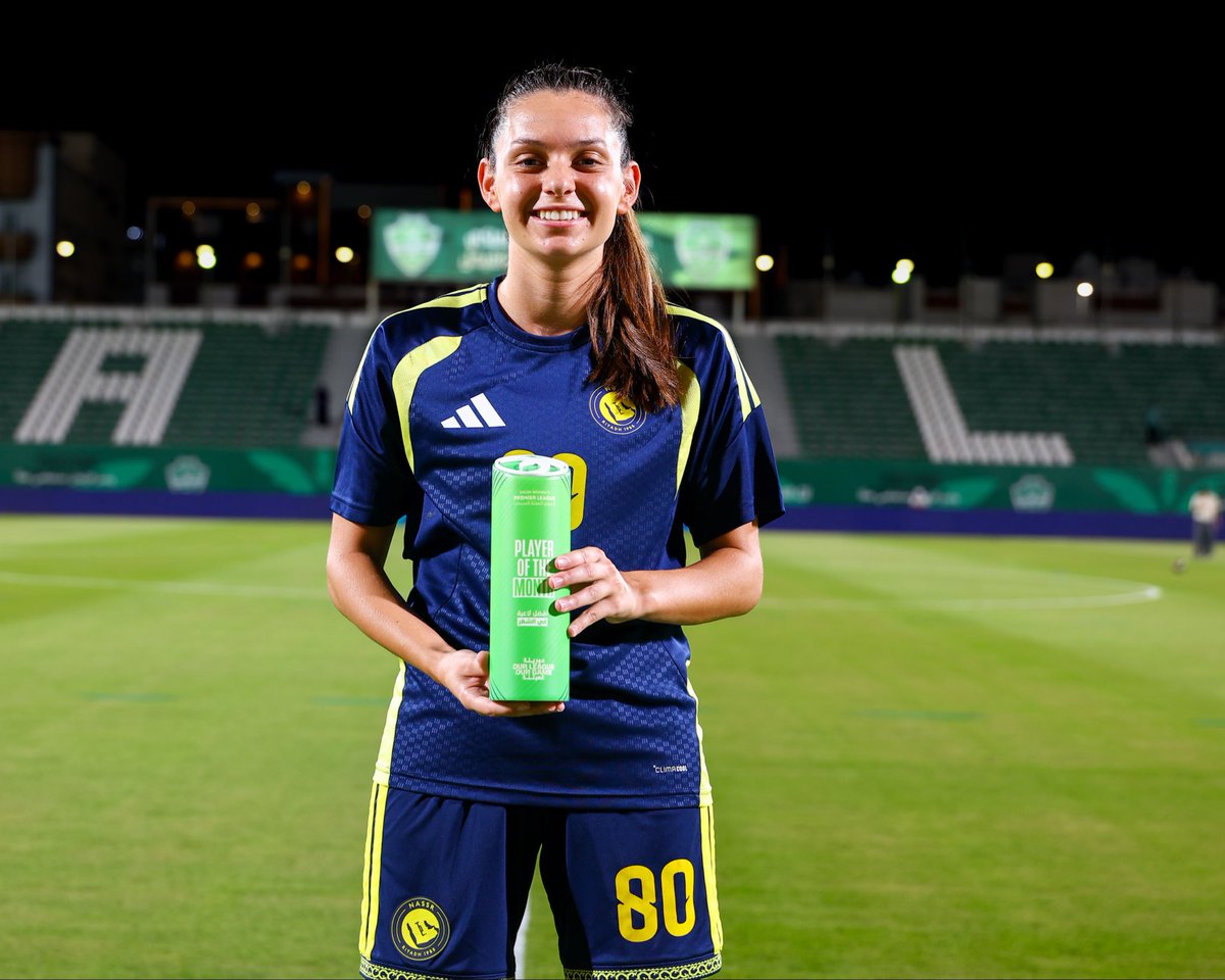 AlNassrFCW's tweet photo. نجمة الشهر ،، وصاحبة الحضور الاستثنائي! 💛🪄
أندريا فاريا تتوّج بجائزة أفضل لاعبة في الشهر 🏆✨ https://t.co/efFpZKIgS3