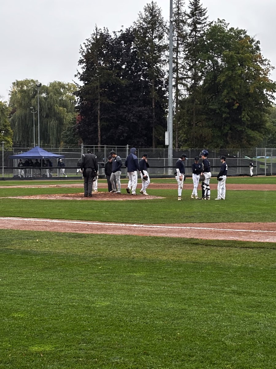 BLEBaseball_'s tweet photo. Little rain delay but all is as schedule until advised differently https://t.co/X7dZaizrMu