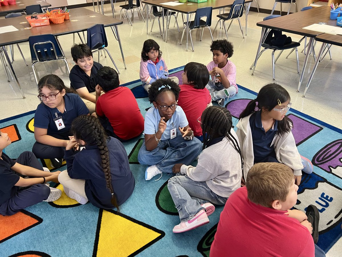 ArtTeacherAlli's tweet photo. Every art class starts with a Do Now followed by Good News, a tool I learned from @teachworthy and @iheartckh. We share first with turn and talk and then whole group (with the talking hat!). It’s a great way to build artist communities and connect with our @KennedyCougs 🐾❤️ https://t.co/i8K9xr4lJG