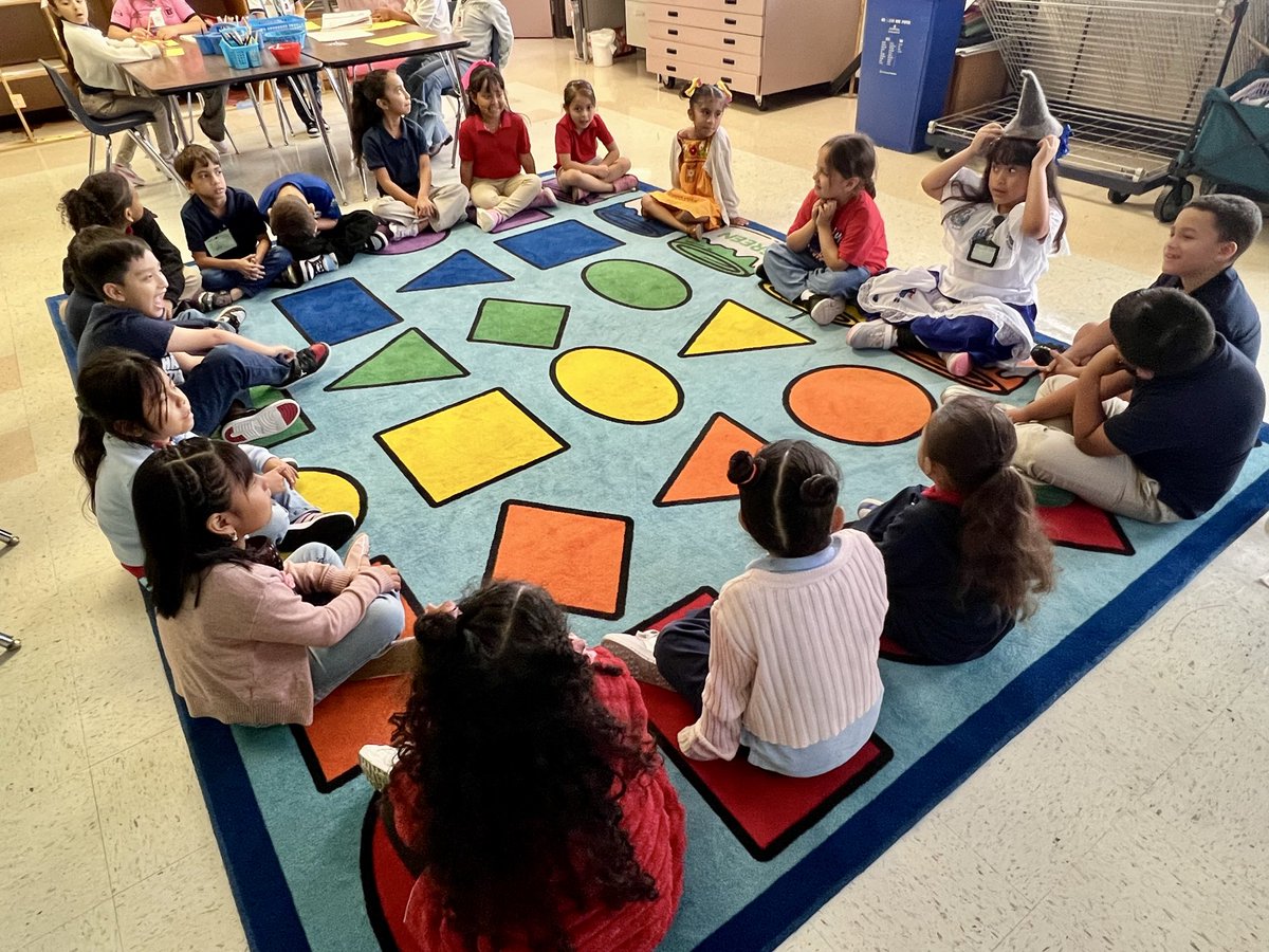 ArtTeacherAlli's tweet photo. Every art class starts with a Do Now followed by Good News, a tool I learned from @teachworthy and @iheartckh. We share first with turn and talk and then whole group (with the talking hat!). It’s a great way to build artist communities and connect with our @KennedyCougs 🐾❤️ https://t.co/i8K9xr4lJG