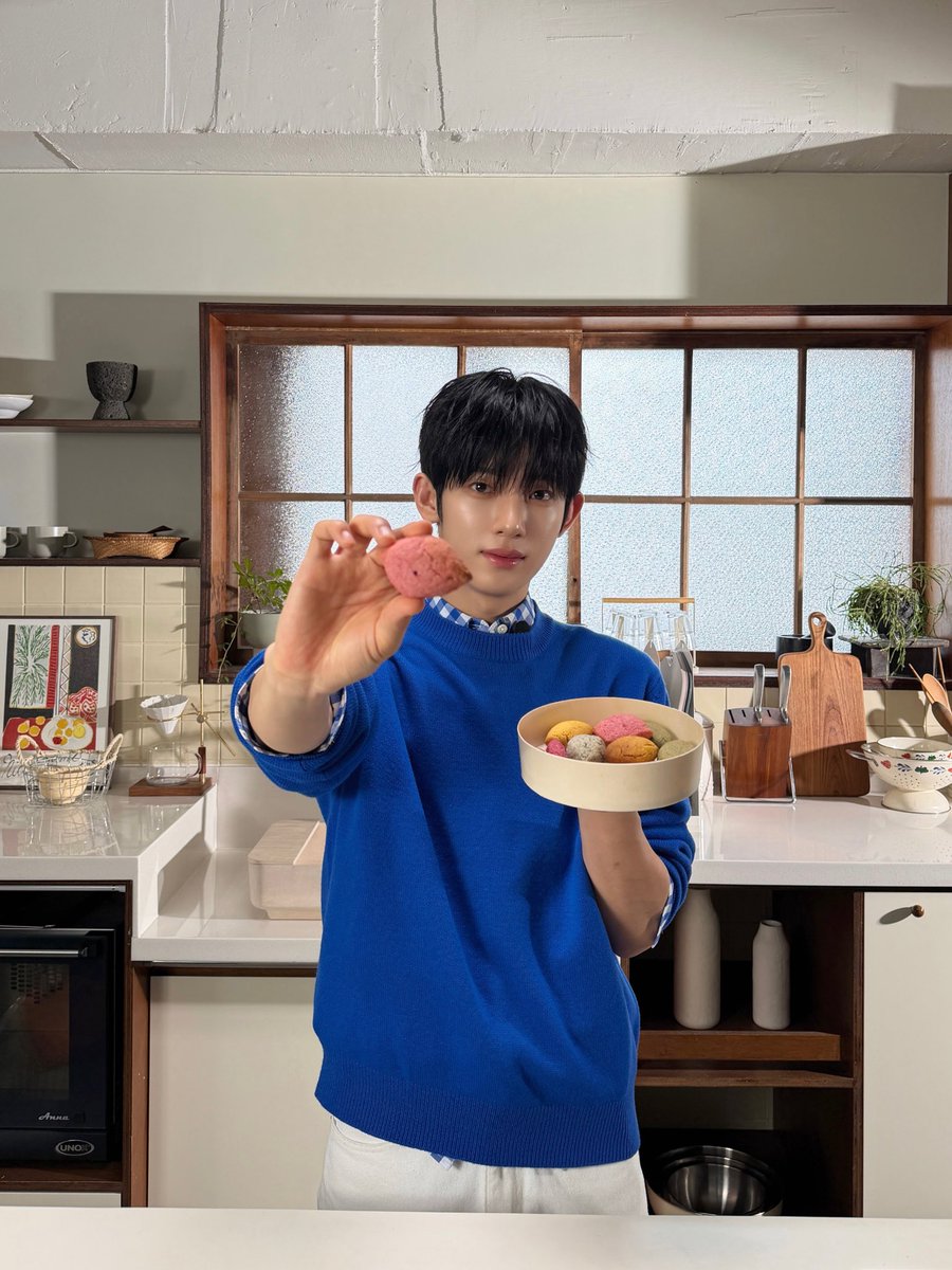 ZuriZuridbfb's tweet photo. 两个人回头望向对方的时候都在想什么呢，是在思念对方吗，真希望你们能永远在一起不分开

YOONSIK SIWOO Pour Toujours

#YOONSIKSIWOOINPARIS https://t.co/GTSbPmaVfT