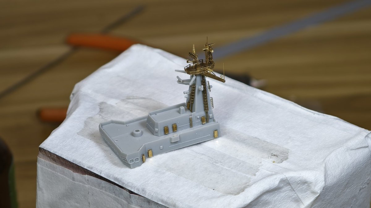 SHOKAKU_NANODAA's tweet photo. [1/700 Type 071 LPD WIP]

Start building the superstructure.

#scalemodel  #shipmodel #艦船模型 #scalemodelling #scalemodeling https://t.co/fK8A1vvaNF