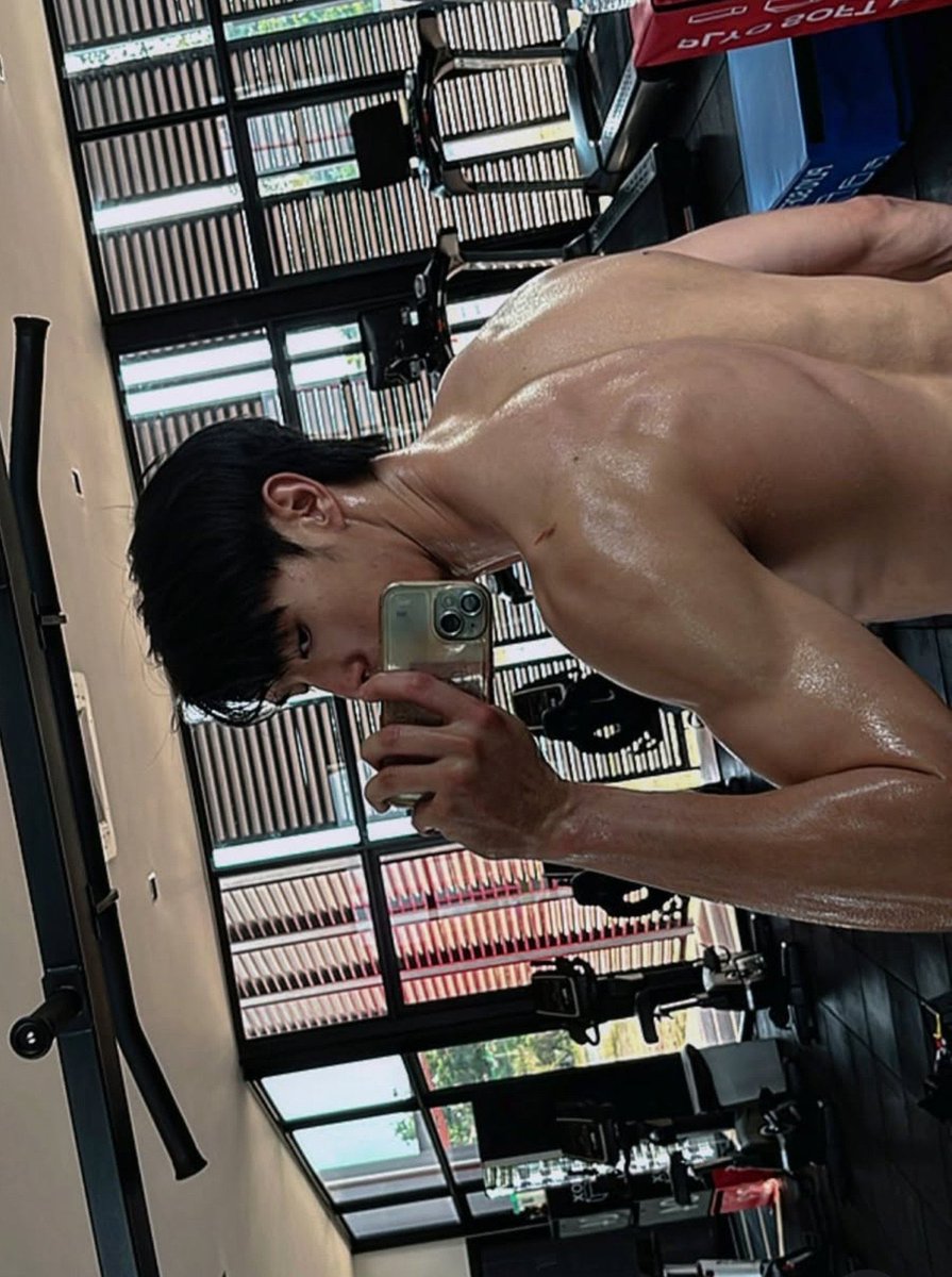 fuaizchan's tweet photo. ไอสราดดดดดด กุเกือบสิ้นพระชนม์ นางเป็นพ่อกุจีงๆทุกคน😭😭😭 https://t.co/d6C61nrGSi