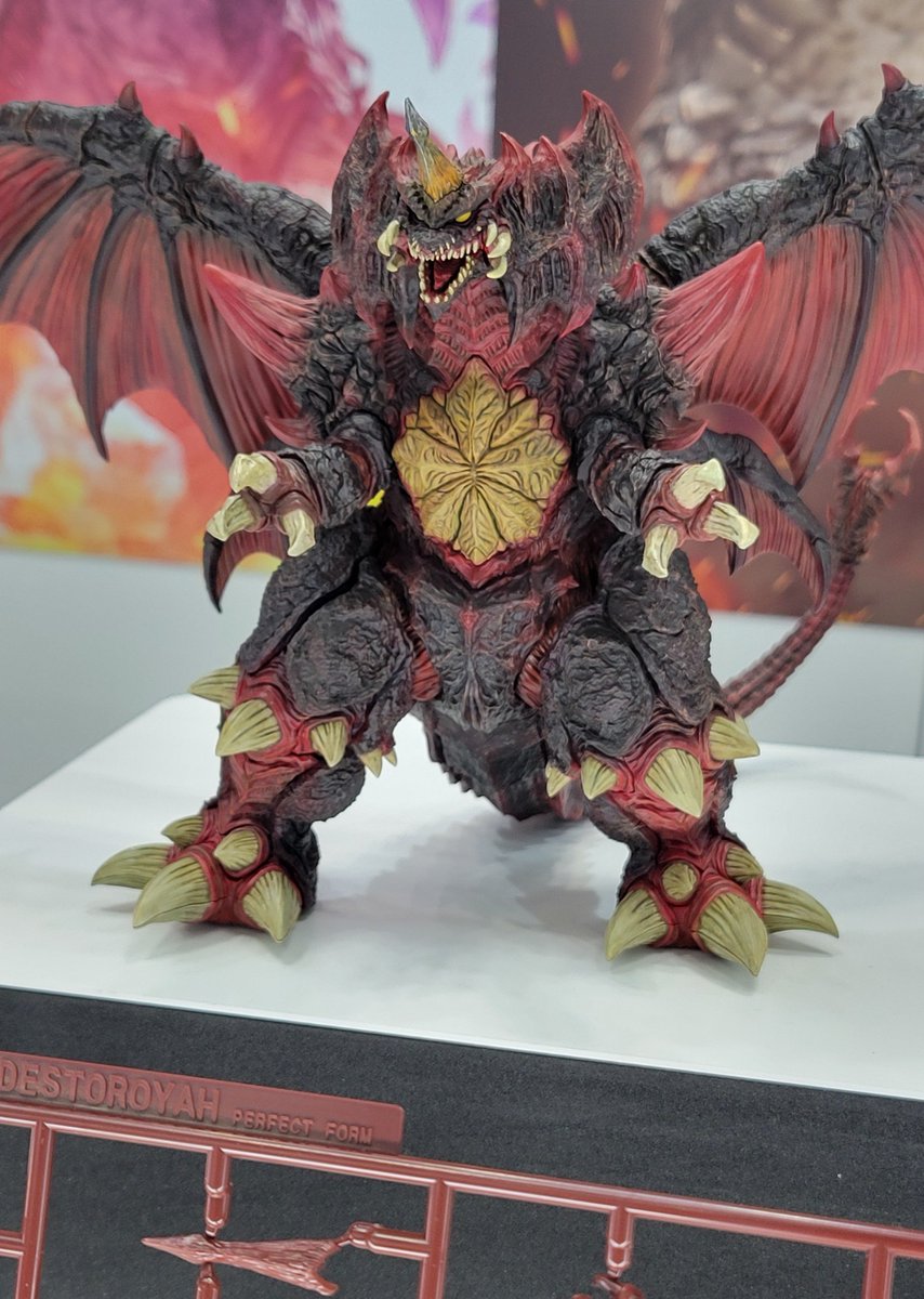 godzilla___365's tweet photo. 怪獣プラモ最新作のデストロイアもいいね！
#第64回全日本模型ホビーショー https://t.co/YLjqOnJ3AS