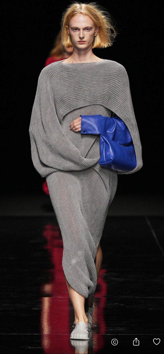 rrtechfashion's tweet photo. issey miyake ss27| paris https://t.co/hnV8PHubAS