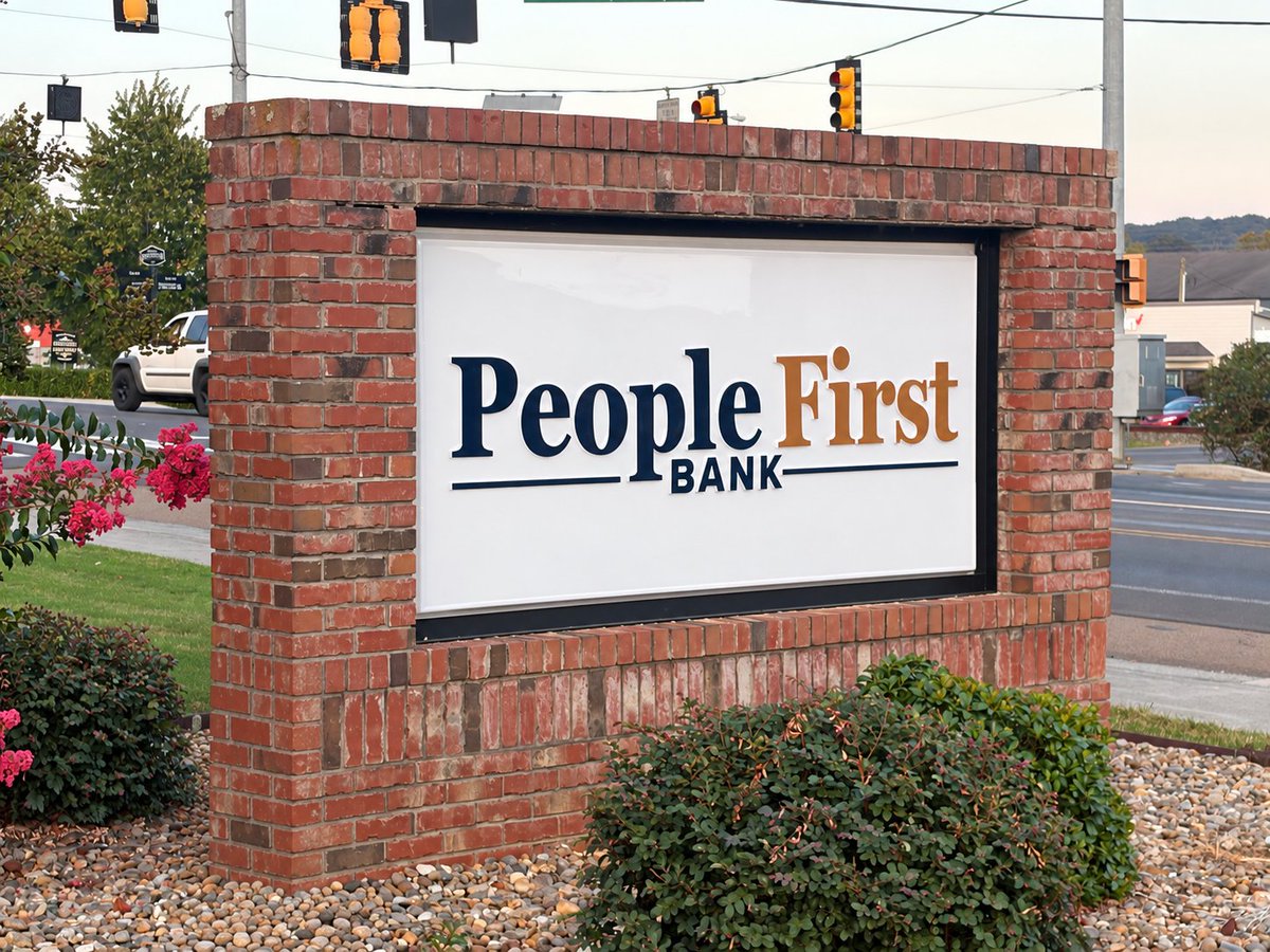 pfb_bank's tweet photo. There’s a lot happening behind the scenes.
New signs.
New shirts.
But the best part of this transition is not what is changing. 
It is who is still here.
We can’t wait to celebrate People First Bank!
#SameOwnership#SamePeople
#Same Service https://t.co/8bBAOG9oUE