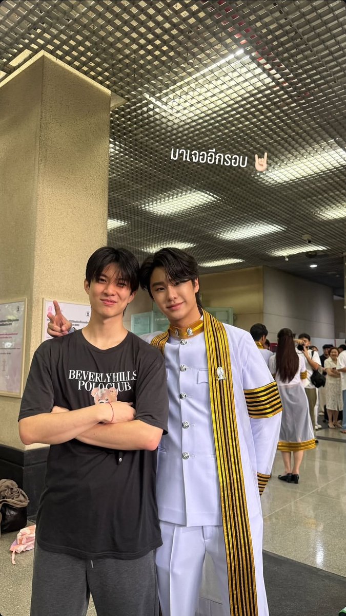 lukemicklatam's tweet photo. 02/10/26 

IG update: aston. lv_

~ vamos a reunirnos de nuevo 🤟

LUKE GRADUATION DAY

#CongratulationsLuke
#lukeso_ https://t.co/CrHGsyC9D0