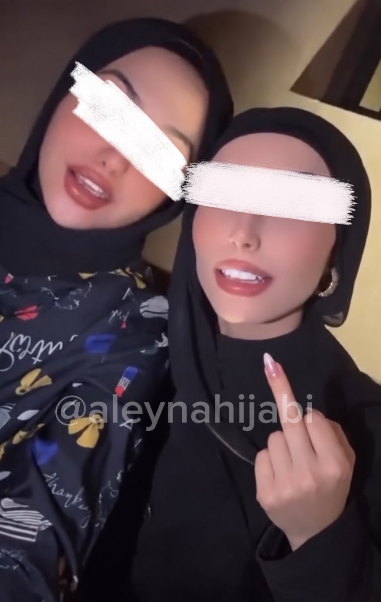 hijabialeyna's tweet photo. Meine 2 cousinen aus der Heimat meinten ich soll das Posten, weil sie Interesse an alman Sklaven haben hahahahhahaha weeer traut sich hahahhahahahh 
kannst dann nach Arabien fliegen hahaha Lappen :D https://t.co/v8sjptCwKv