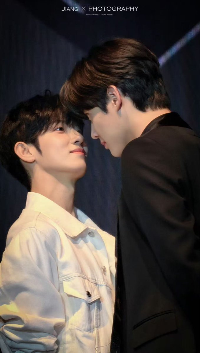 Neigesy0629's tweet photo. 金允植朴时宇 闪耀巴黎 携手共度时光
YOONSIK SIWOO Pour Toujours

#YOONSIKSIWOOINPARIS https://t.co/8Gkcez3JML