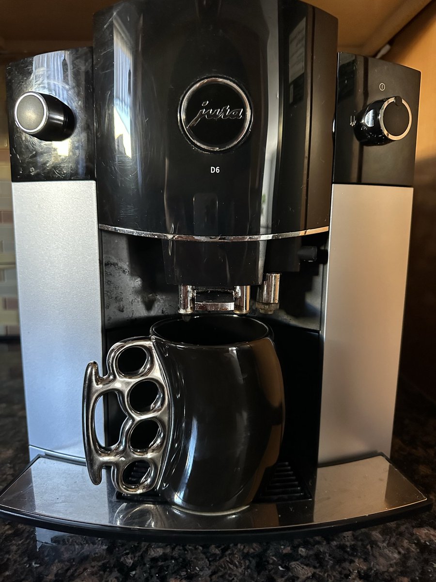 hey_ando's tweet photo. Tech people, show me your coffee machine. Here is mine https://t.co/yZcJIGNx1N