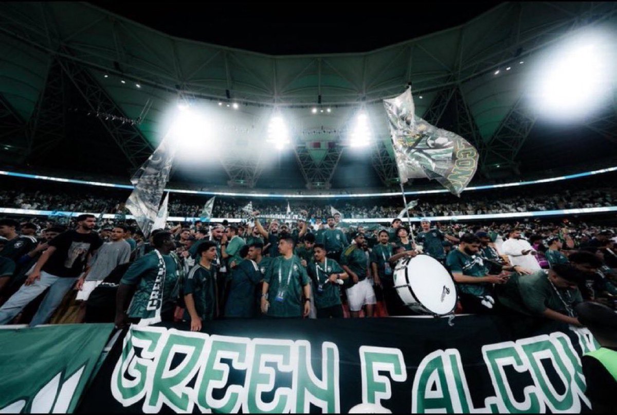 football_li5's tweet photo. حتى هذه اللحظة..

20 الف مشجع وأقل سيحضر مباراة منتخبنا السعودي ضد المنتخب القطري في نصف النهائي غدًا! https://t.co/QXioxKpRf9