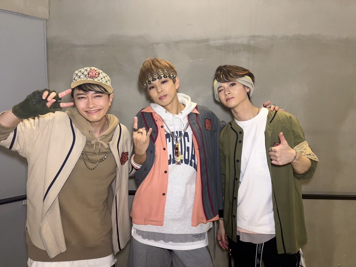 Taimigi's tweet photo. みんなまじでありがとう‼️
楽しすぎたな‼️
ヒプステとみんなが大好きだぜぇぇ！
めーつ！！🤘

#鬼ボン
#ヒプステ　
#滅 https://t.co/VH7C6sSnz8