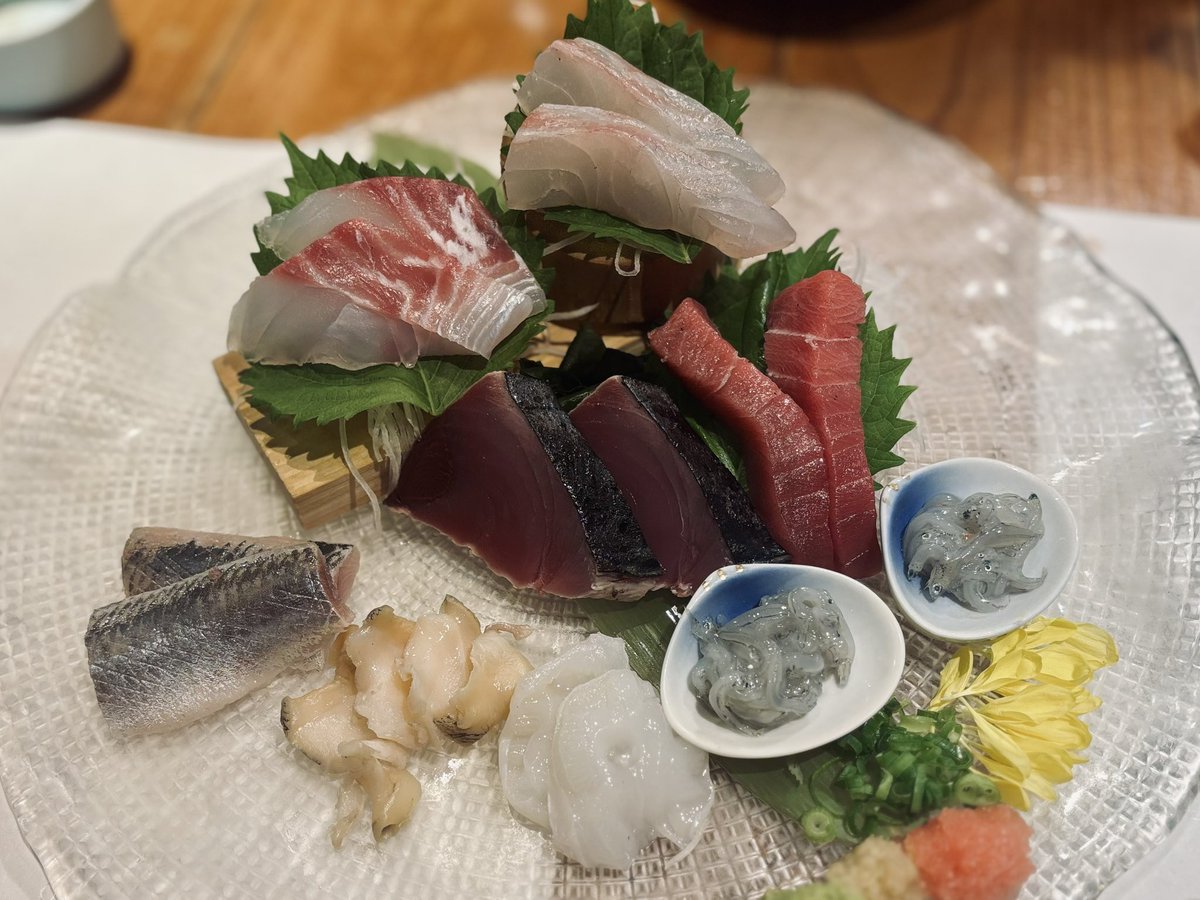 hachisukeume's tweet photo. 気になってた居酒屋さんめちゃ美味しかった〜！🥂 https://t.co/IN477edxxE