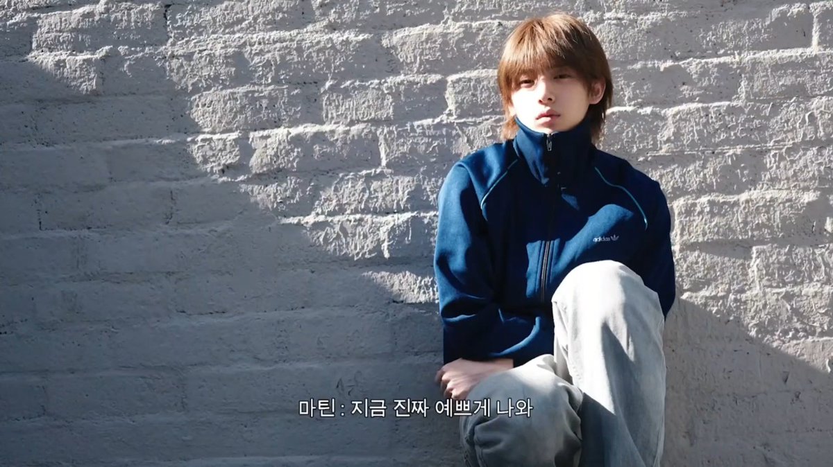 timineju's tweet photo. 머틴이 찍어준 주후니 엄총엄총 이쁨 https://t.co/sm7vpv8ngY
