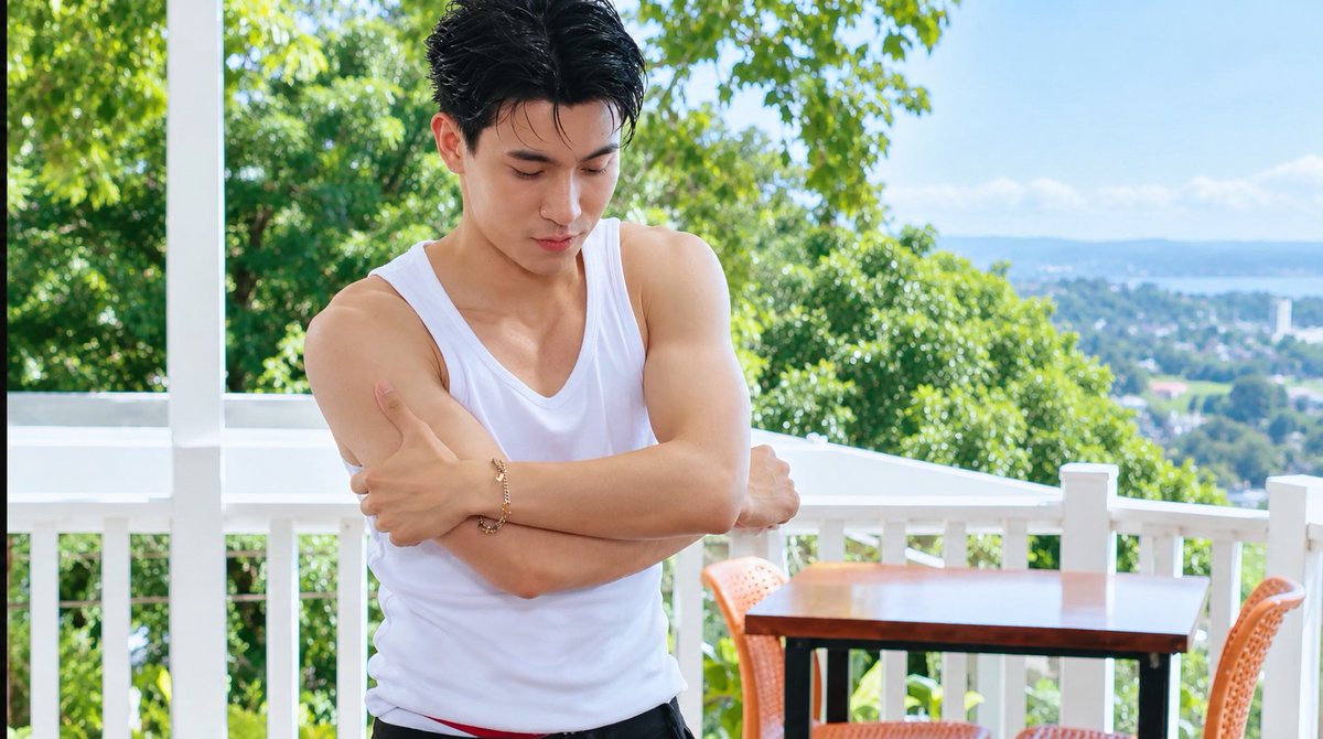 brentyjan's tweet photo. parang di ka naman nahiya urgggg!!!! 
rawrr!!! 

PAREHO TAYONG NAHIHIYA MV https://t.co/ndpdh716Xl
