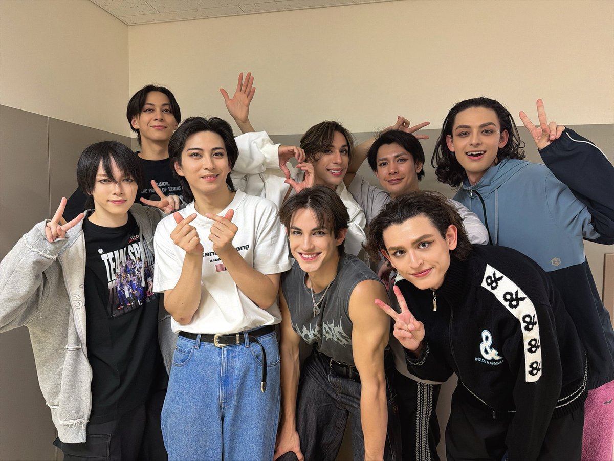 ya_ma_to_hiro's tweet photo. ミュージカル『新テニスの王子様』
The Final Stage 初日
ご来場誠にありがとうございました！

待ちに待った日々！
最後まで楽しむぜー！🎾 https://t.co/eSHvlBulS5