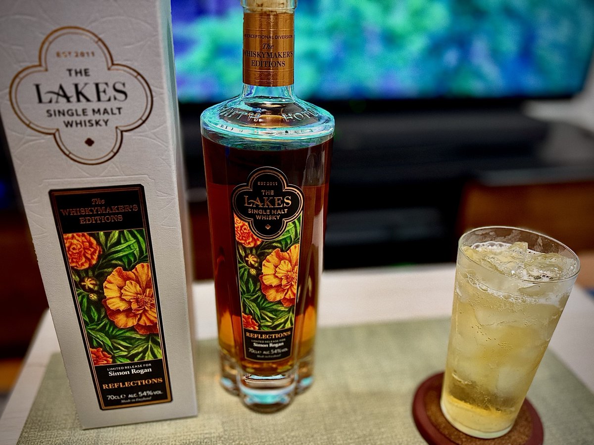 malt_and_time's tweet photo. 今日も安定の遅晩酌スタート

1杯目

レイクス
ウイスキーメーカーズ エディション
リフレクションズ
alc:54%

ストレートが美味すぎたのでどうしても気になってハイボールで☺️

予想通り割負けしないしっかり味

秋のウイスキーと書いてあったのがメッチャわかる😊

主��だと柿を感じるかな👀 https://t.co/NPbN7QdlHy