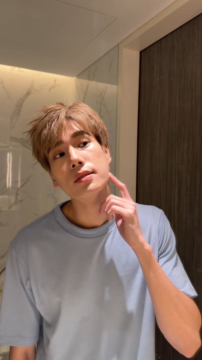 Farah_91Babyz's tweet photo. Khun Thee and LookPeach 1day vlog https://t.co/tWlPQV4DTG