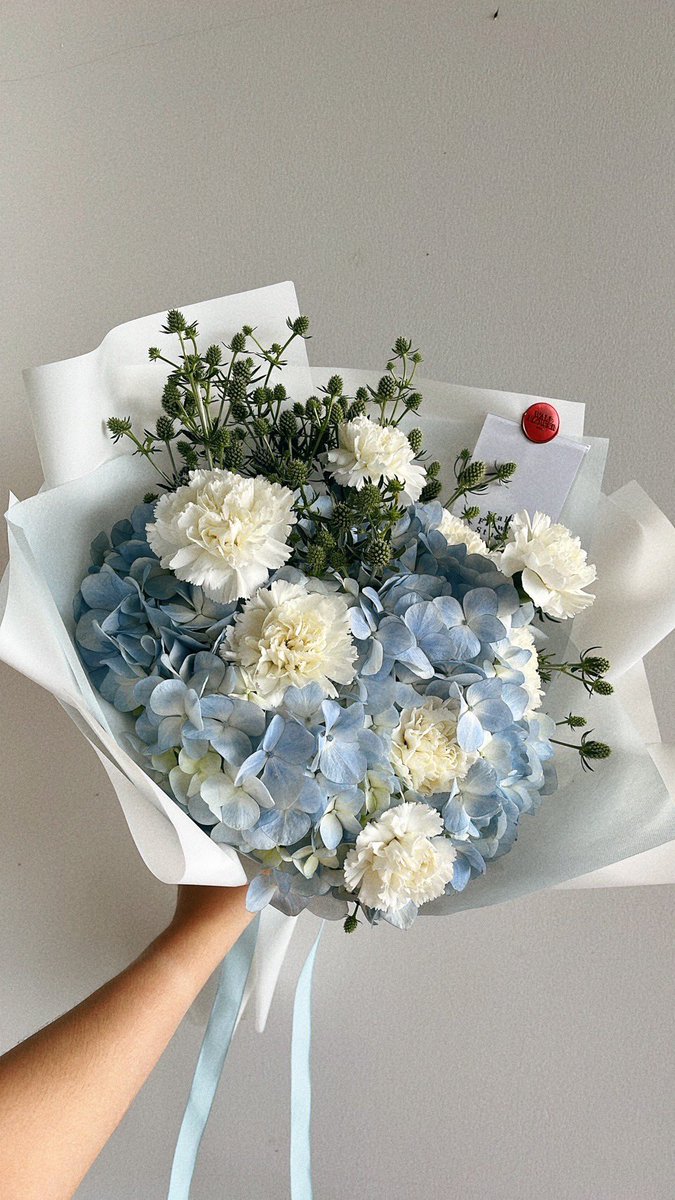 odysque's tweet photo. ช่อดอกไม้ให้แฟน 🌷🪽 https://t.co/KEw0XHYJ0s